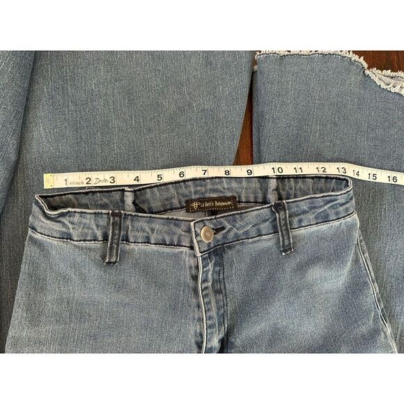 Boho Bell Bottom Light Wash Stretchy Jeans Size 4 - Picture 7 of 9